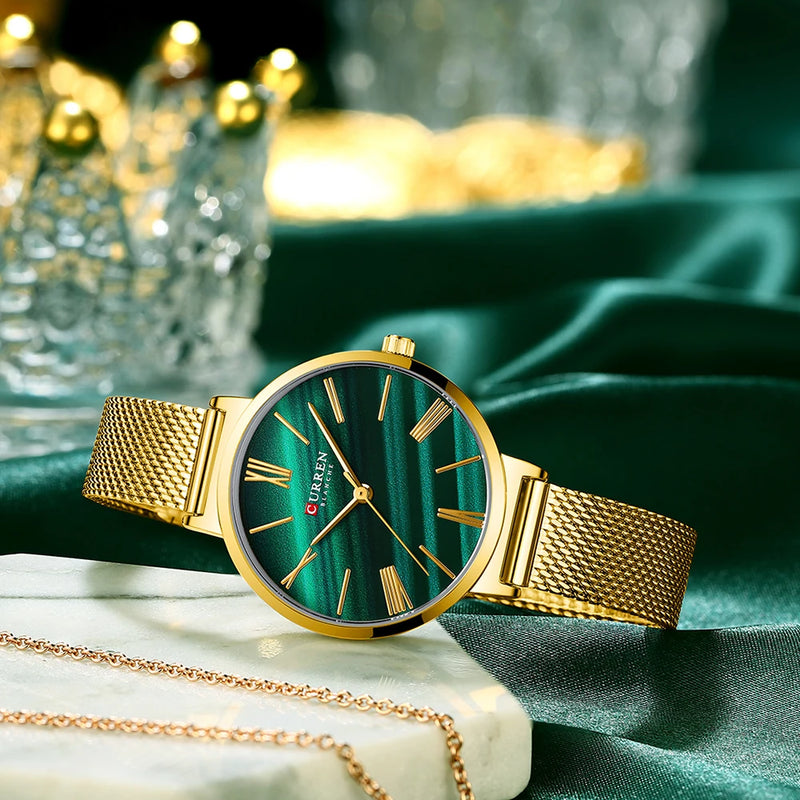 Relógio Feminino CURREN – Luxo e Moda com Mostrador Verde Malaquita e Pulseira de Couro